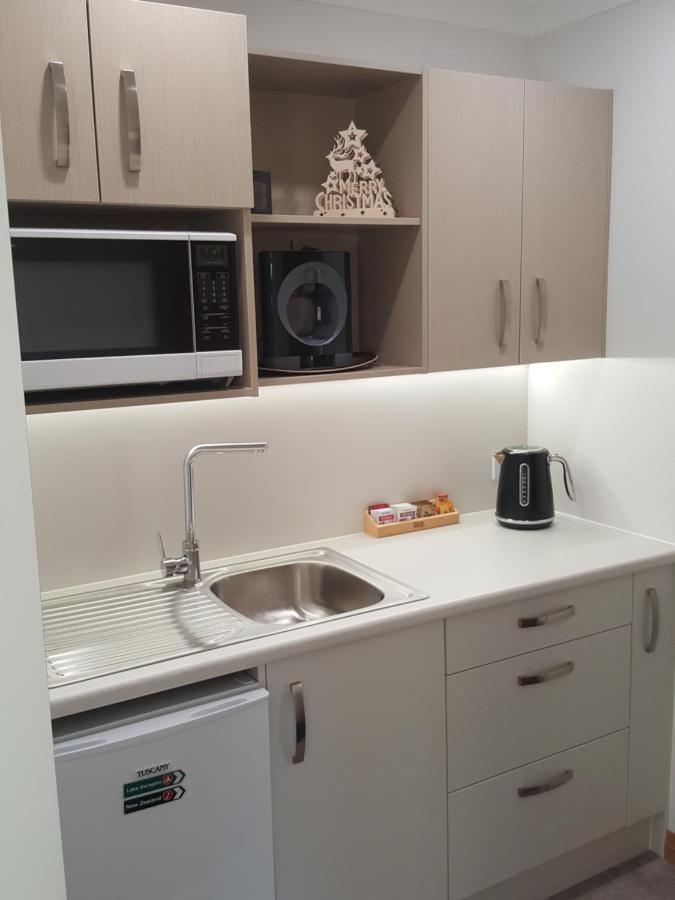 Above The River Karapiro Bed & Breakfast Экстерьер фото