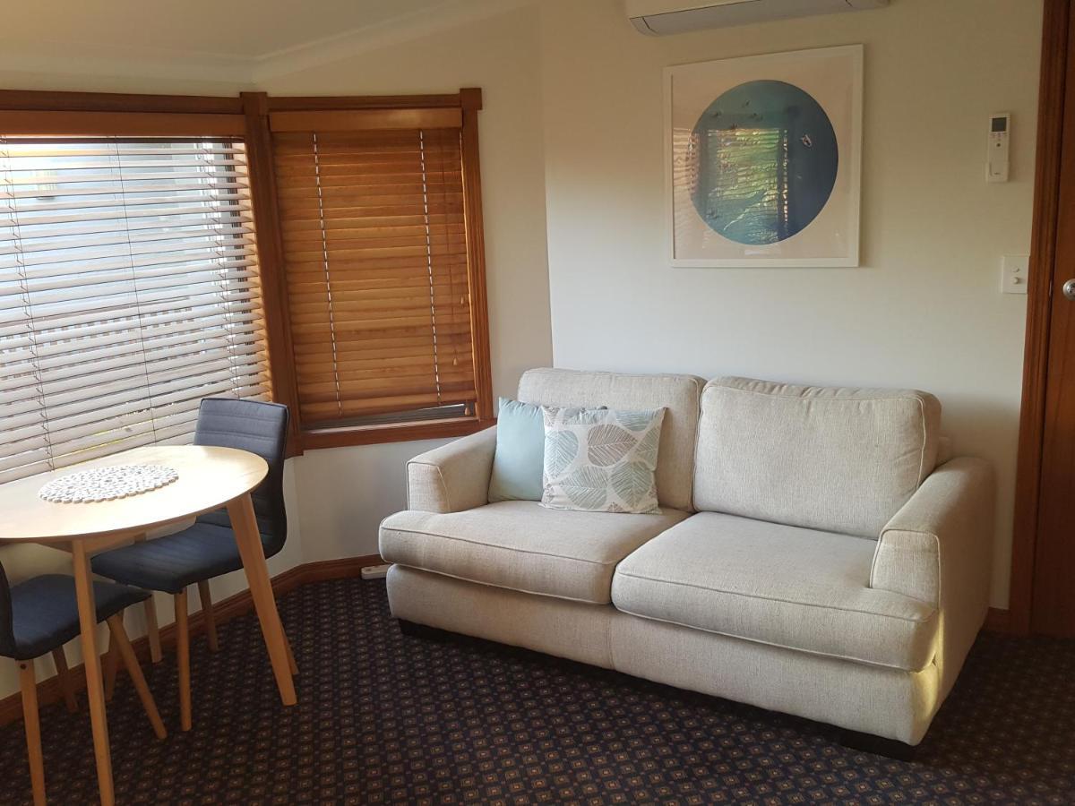 Above The River Karapiro Bed & Breakfast Экстерьер фото