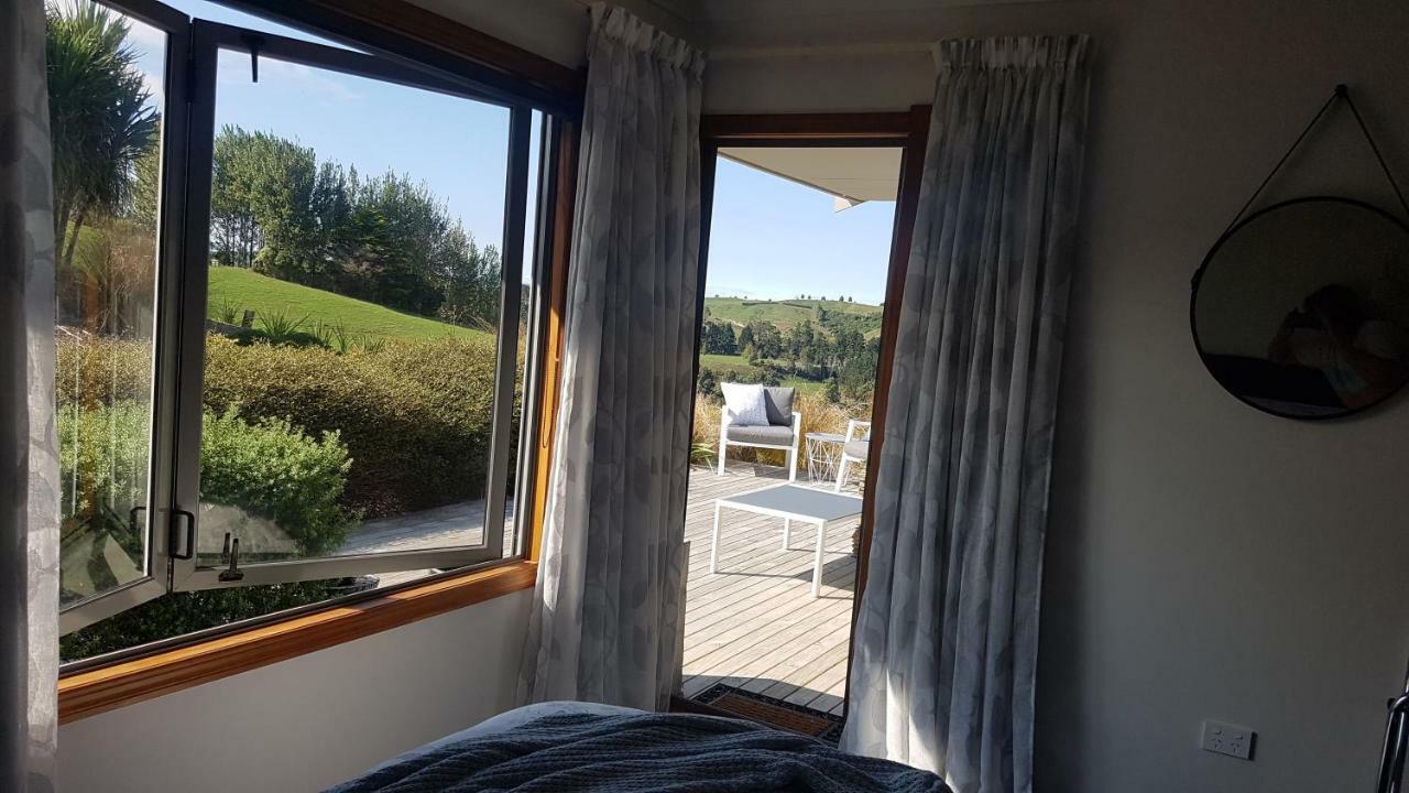 Above The River Karapiro Bed & Breakfast Экстерьер фото